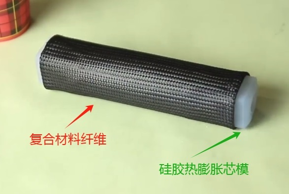 定制化時(shí)代如何選擇碳纖維復(fù)合材料成型工藝中用的硅橡膠？